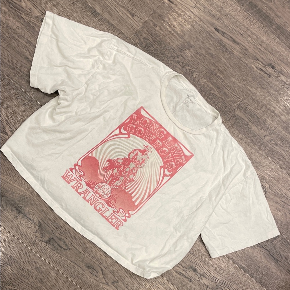 NEVER WORN! Wrangler Off White Tee with Pink Graphic
